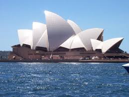 http://mastersketch.blogspot.com/2010/04/artitecture-sydney-opera-house.html